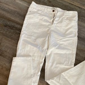 White slim jeans